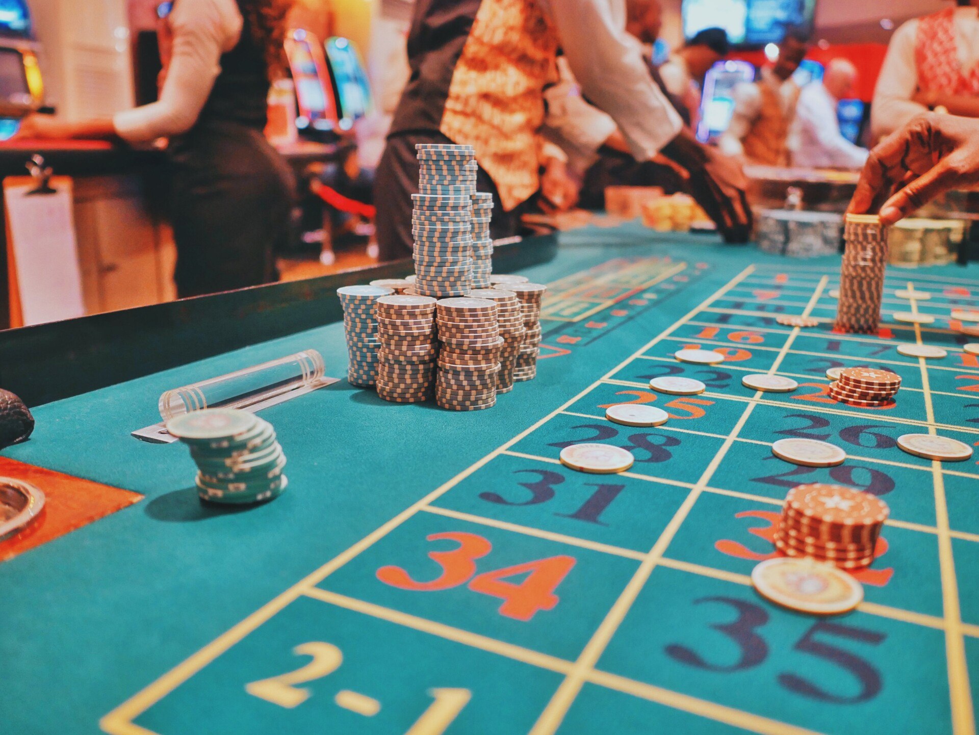 Tragamonedas y tragaperras: Todo lo que necesitas saber sobre las máquinas de casino